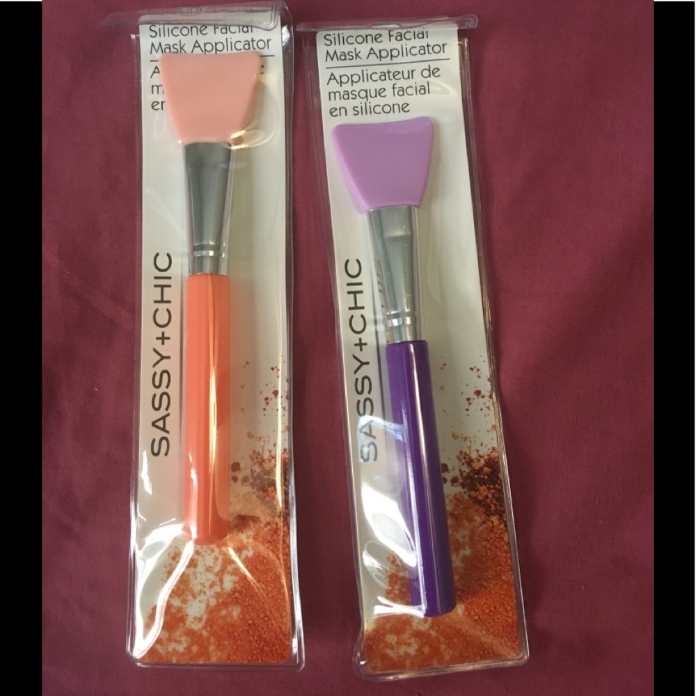 Sassy + Chic silicone makeup brushes